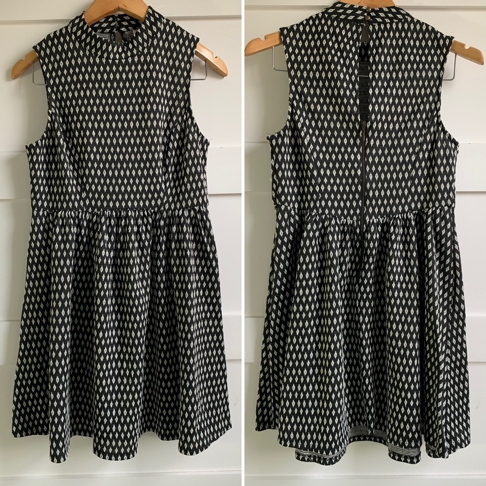 XHILARATION | Sleeveless Black & White Diamond Fit & Flare Dress Small